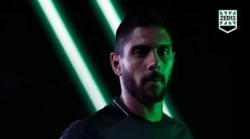 فاجعة كبرى.. وفاة والد شادي حسين مهاجم الأهلي السابق وجنازة مرتقبة بالقاهرة